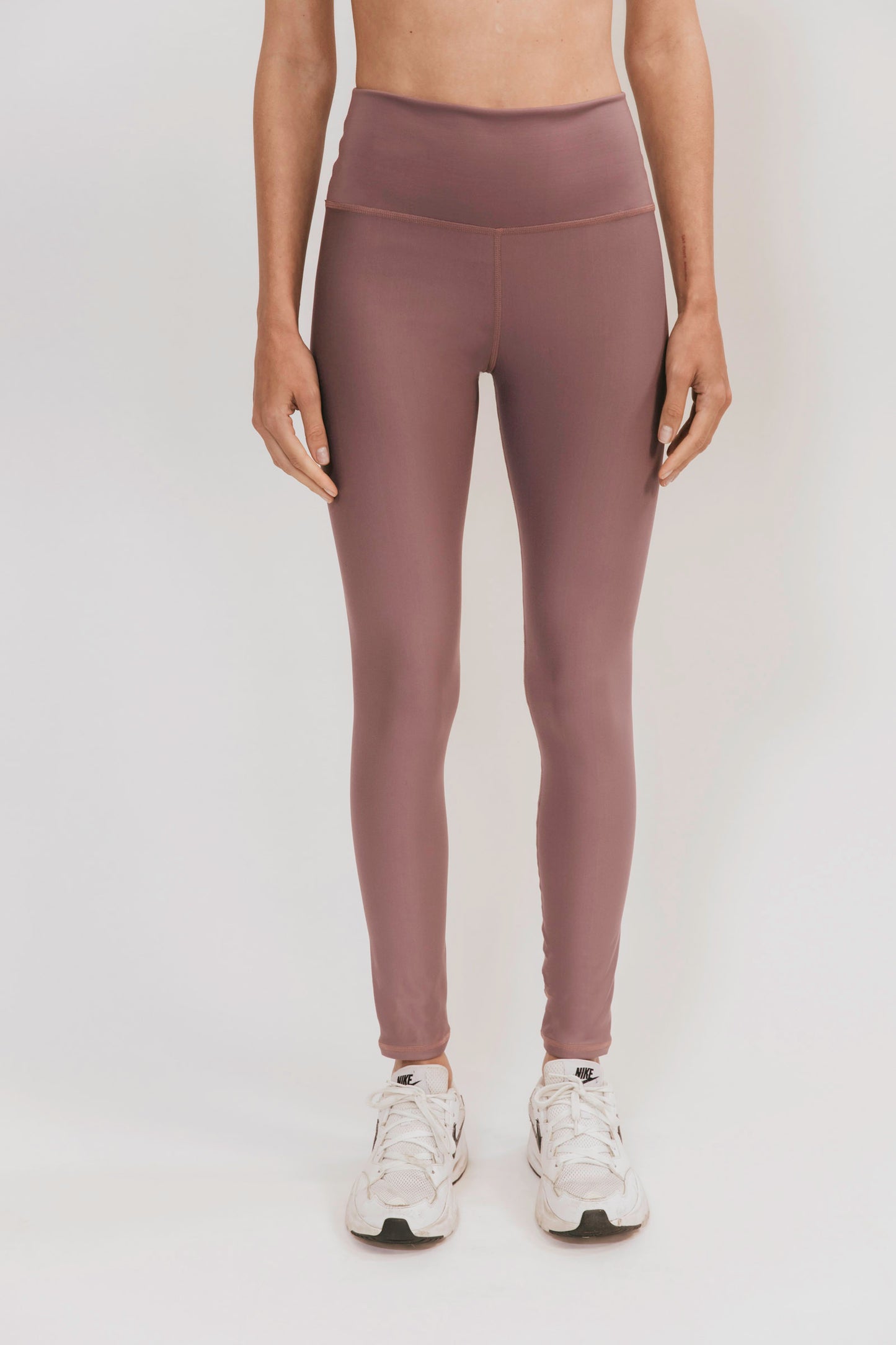 LEGGING LOLA TIRO ALTO LILA